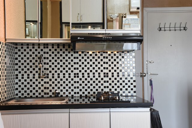 コージー ステイ スタジオ ルーム アット グリーン プラムカ シティ アパートメント