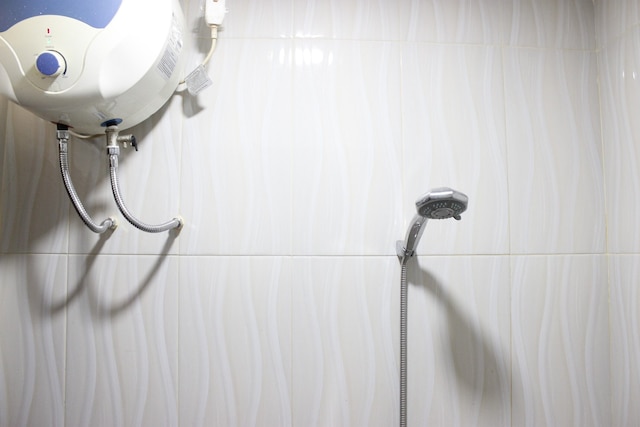 ミニマリスト スタジオ ゲートウェイ アーマド ヤニ