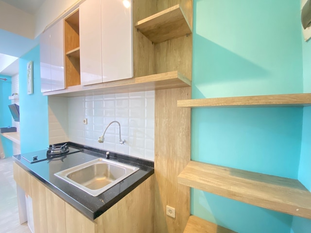 モダン アンド コンフィー スタジオ ルーム アット グランド アジア アフリカ アパートメント