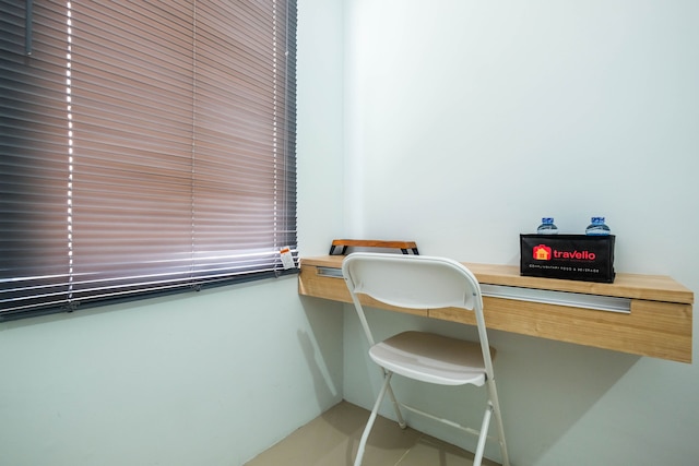 コンフィ アンド ナイス スタジオ アパートメント アット タマンサリ マホガニー