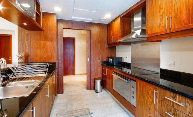 ホリデイズ R US ヴィラ 3 ベッドルーム プレミアム ロケーション