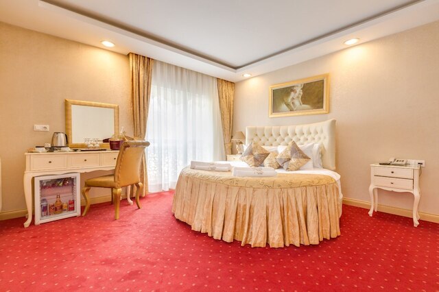 ツインズ ブティック ホテル