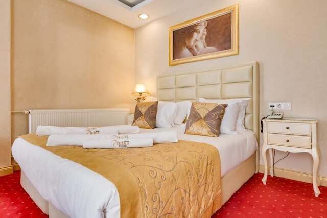 ツインズ ブティック ホテル