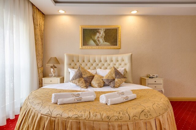 ツインズ ブティック ホテル