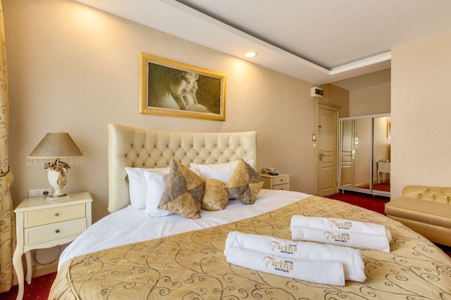 ツインズ ブティック ホテル