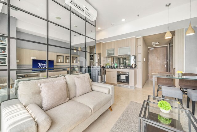 クォーター バイ コジーステイ