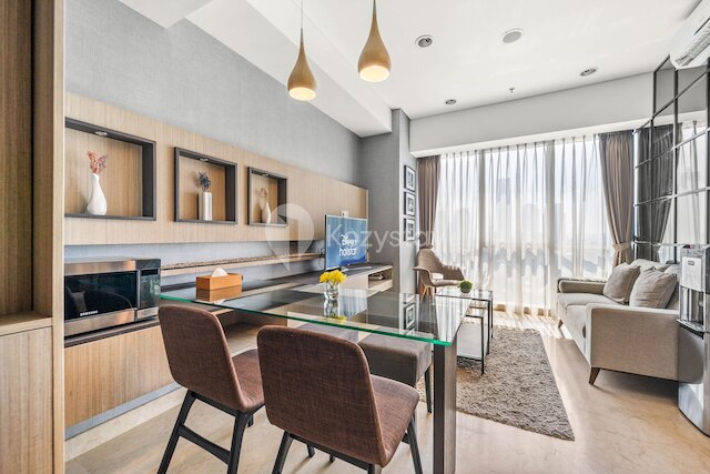 クォーター バイ コジーステイ