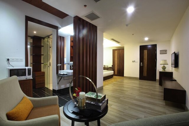 エンパイリアン ホテル