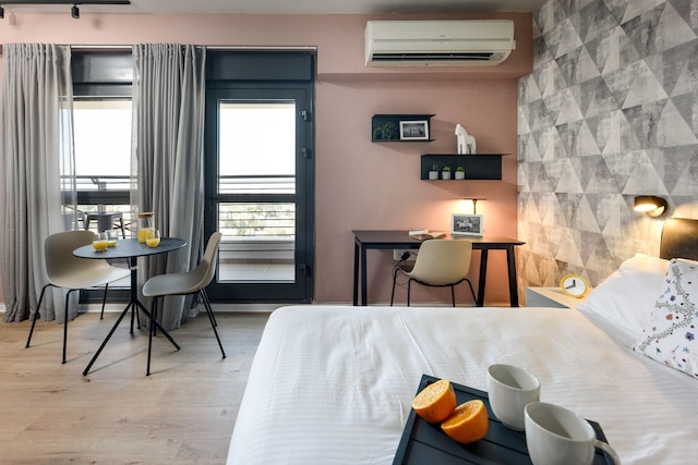 TLV TAU By Seanrent - TLV TAU バイ ショーンレント