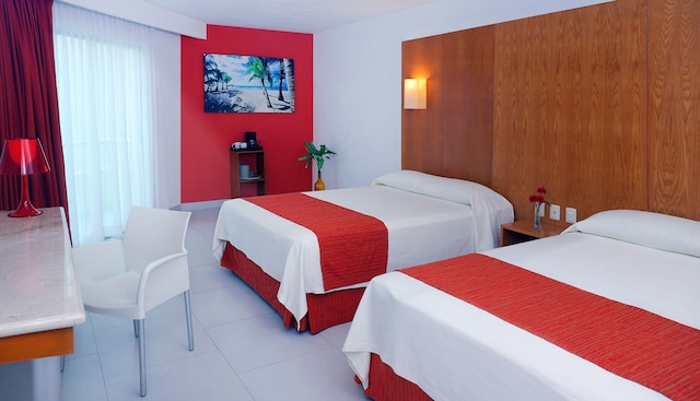 アダラ エクスプレス