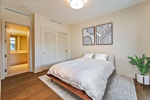 パーク レーン 8803 2 ベッドルーム コンド バイ レッドオーニング