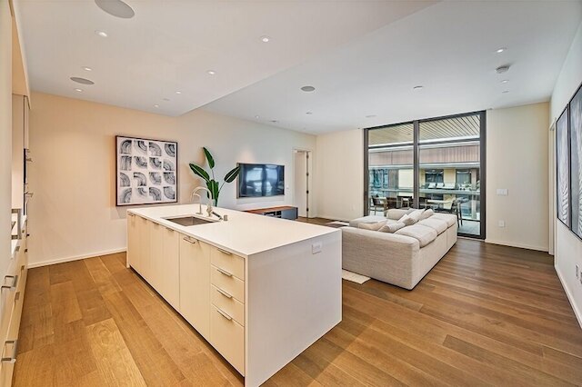 パーク レーン 8803 2 ベッドルーム コンド バイ レッドオーニング