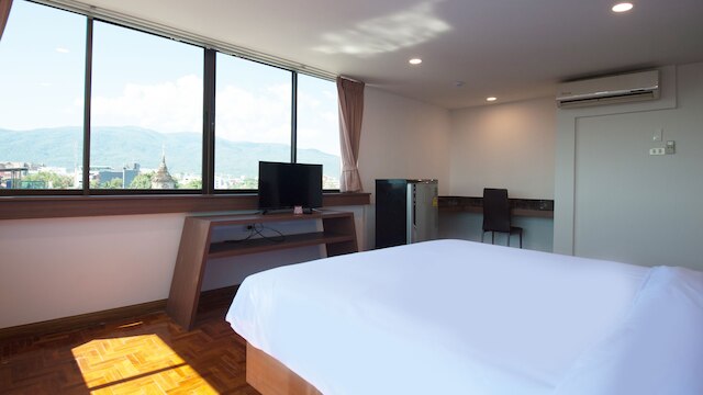 B2 チャン プアク ゲート プレミア ホテル