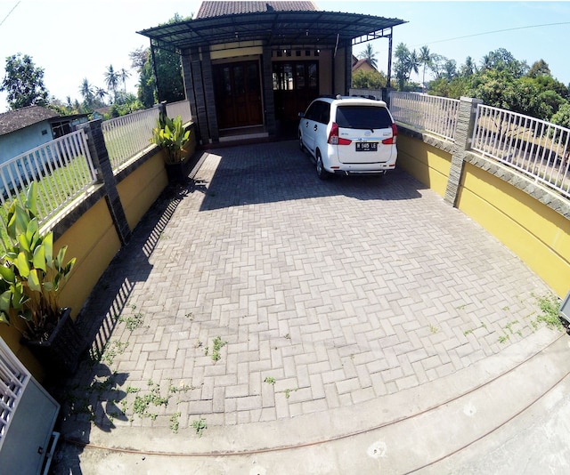 ネクスト トリップ ホームステイ ジョグジャ