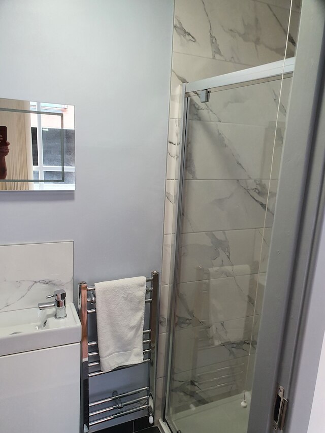 シティ センター ディタチド 10 パーソン アコモデーション