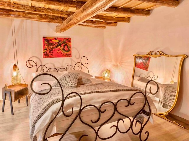 シティセンター ユニーク アパートメント-スリープス 2- ペット フレンドリー