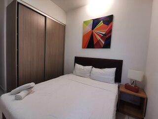 OYO ホーム 90400 ワン テブラウ ホームステイ