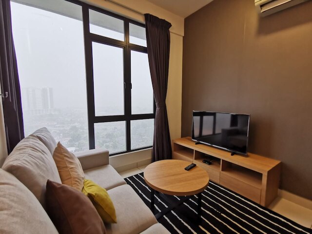 OYO ホーム 90400 ワン テブラウ ホームステイ