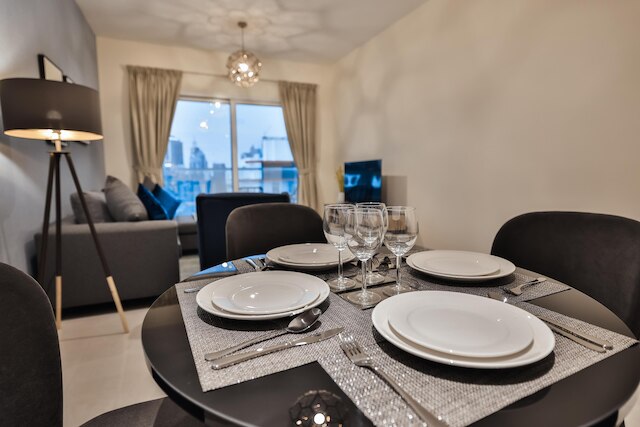 リックス 1 ベッド アパートメント - バルコニー & ビュー