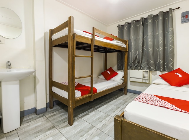 メトロ デラックス レジデンス