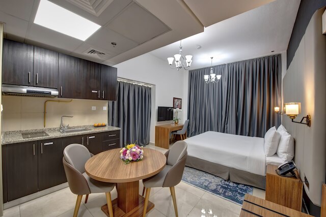 リージェンシー ラグジュアリー スイーツ