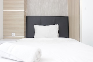 モダン アンド コンフィー スタジオ アパートメント アット ロッジ パスカル ニア ビヌス ユニバーシティ