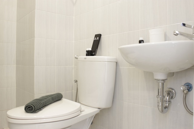 モダン アンド コンフィー スタジオ アパートメント アット ロッジ パスカル ニア ビヌス ユニバーシティ