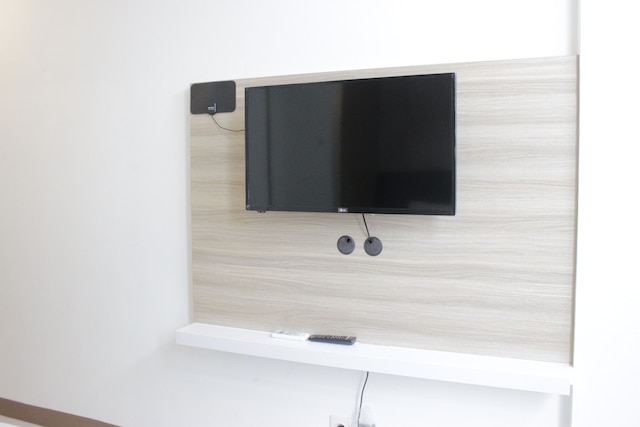 モダン アンド コンフィー スタジオ アパートメント アット ロッジ パスカル ニア ビヌス ユニバーシティ