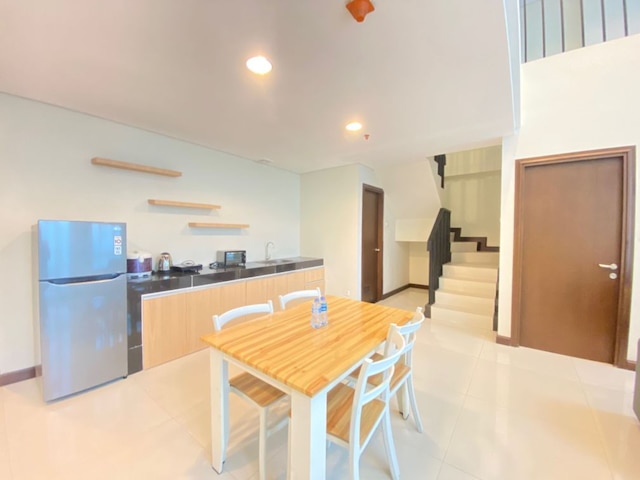 ファブュラウス ベッBR ロフト アパートメント ウィズ プライベート バサブ アット エル ロイヤル