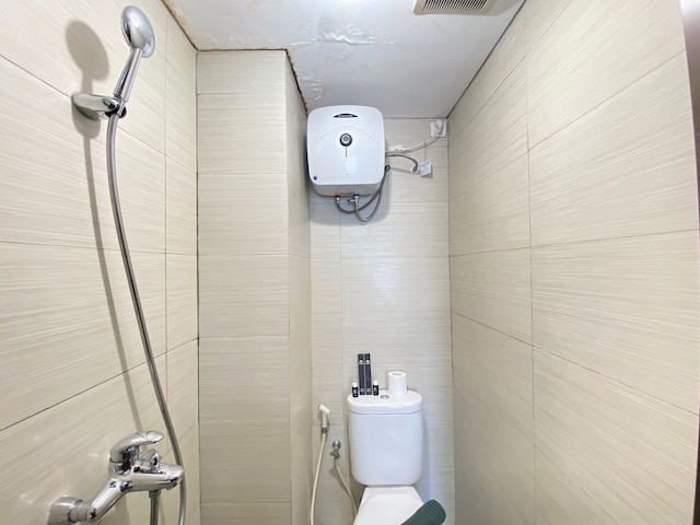 モダン アンド コージー スタジオ ルーム アット ゲートウェイ パスツール アパートメント