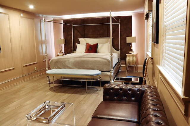 ザ エドワード ホテル