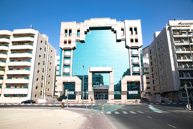 ウェスコット パール ホテル アパートメンツ