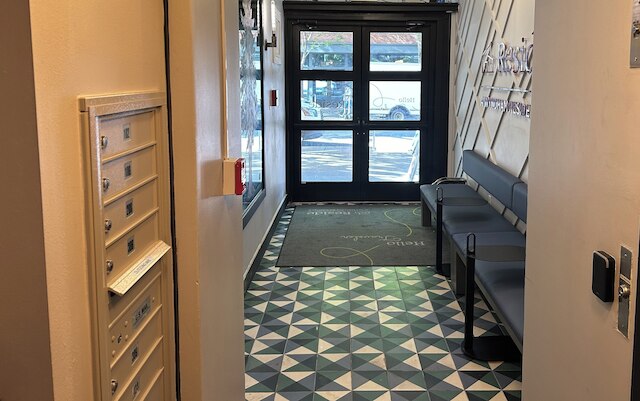 レジッド・シアトル・ダウンタウン、ワインダム・レジデンス