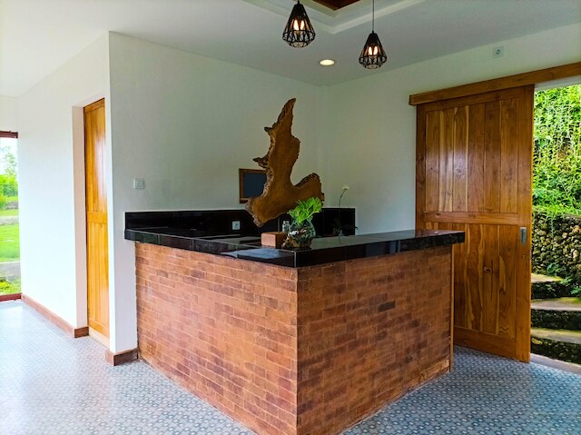 アンカラ ウルワツ