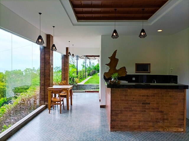 アンカラ ウルワツ