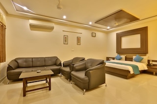 ホテル カムラン パレス