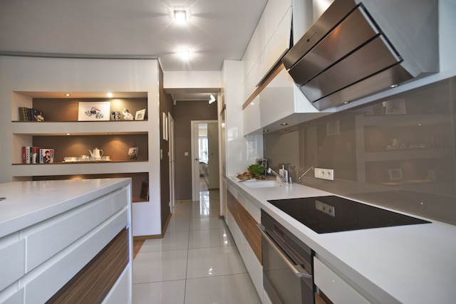 P&O アパートメンツ ノビィ シフィアト II