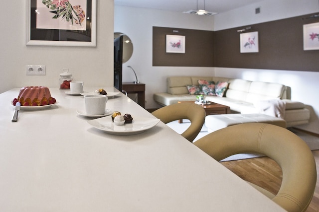 P&O アパートメンツ ノビィ シフィアト II