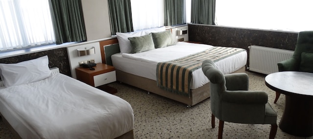 ロイヤル スイート ホテル