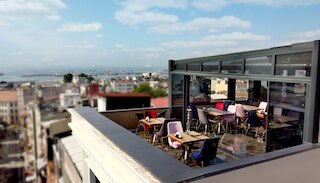 グランド タワー ホテル