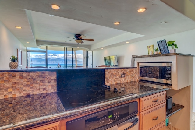 カハナリーフ #310 1 ベッドルーム コンド バイ レッドオーニング