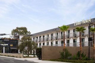 ザ ルム ホテル ロサンゼルス スタジアム ディストリクト