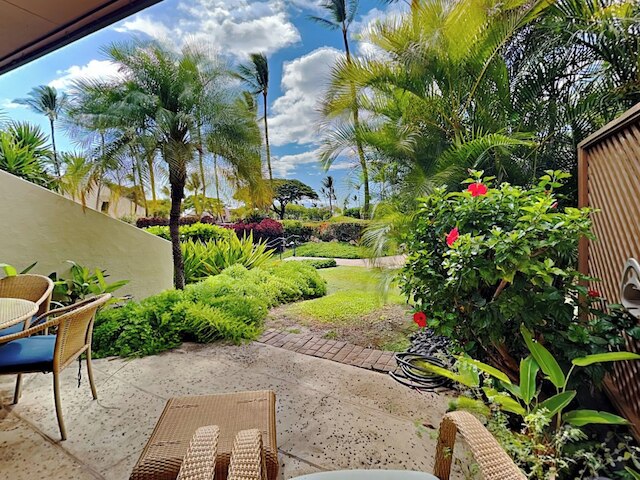 マウイ カマオレ バイ Vトリップス