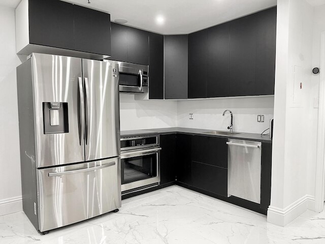 2 ルーム セレブレーション ディズニー プールサイド スパ  ゴルフ コンド