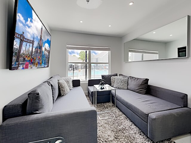 2 ルーム セレブレーション ディズニー プールサイド スパ  ゴルフ コンド