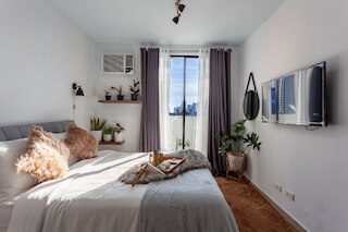 ブエンビヤヘ ルームズ F レジデンシズ ニア エドサ