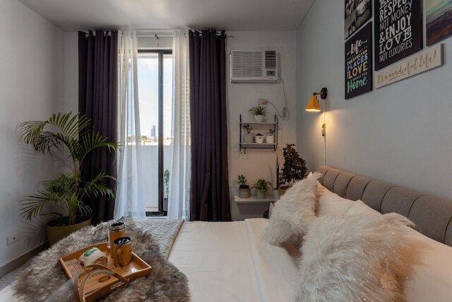 ブエンビヤヘ ルームズ F レジデンシズ ニア エドサ