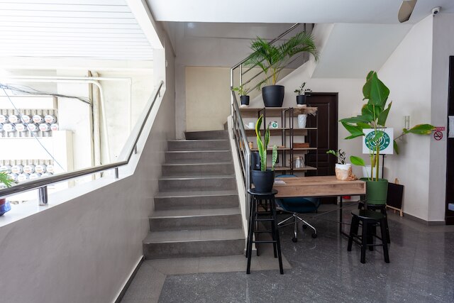 ブエンビヤヘ ルームズ F レジデンシズ ニア エドサ