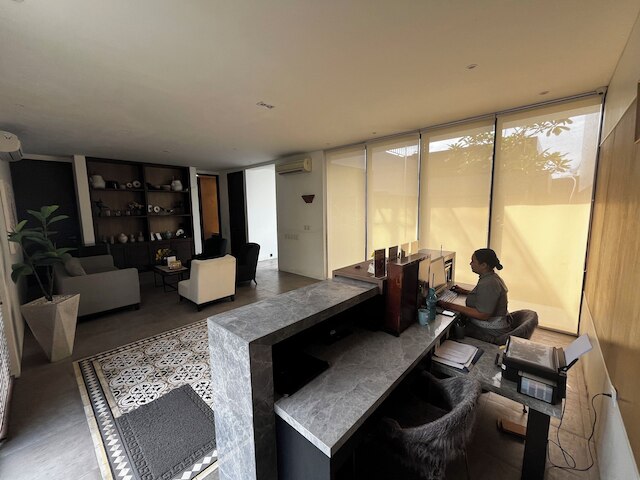 ニヴァサ ヌサ ドゥア