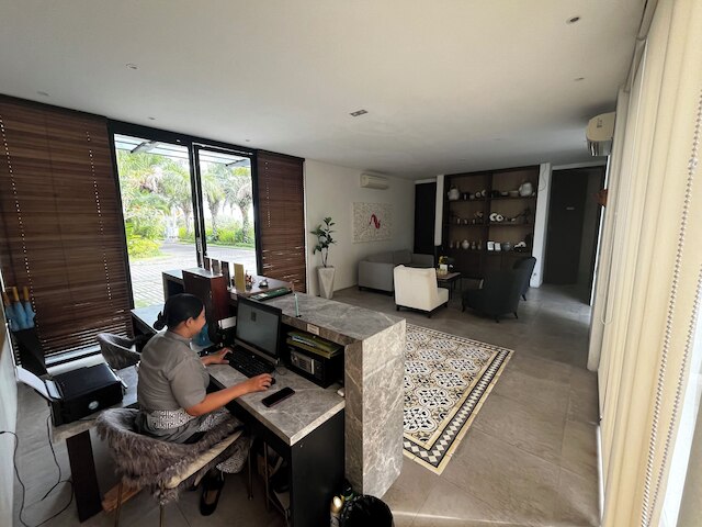 ニヴァサ ヌサ ドゥア